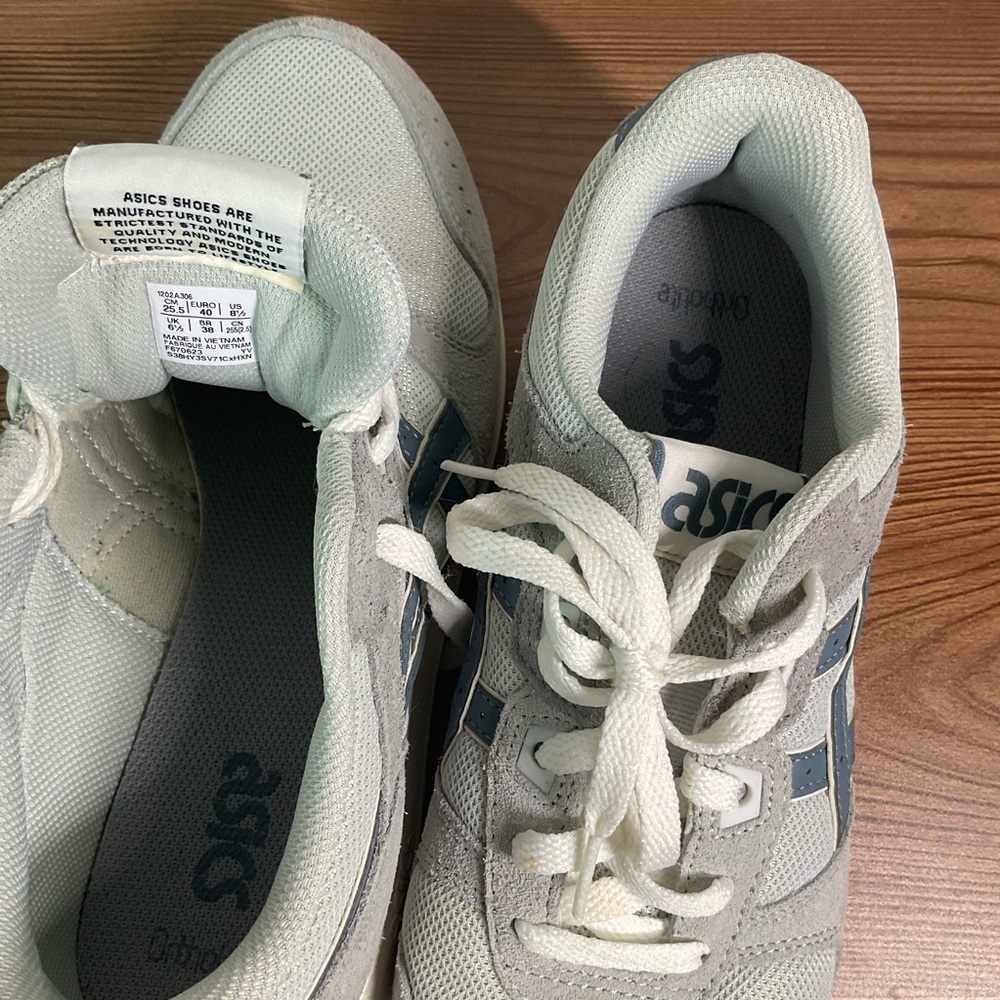 Grey ASICS trainers with blue accents women's size 8.5 #gymshoes - Picture 7 of 7